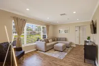 4BR/3BR-距海灘4分鐘的寬敞度假屋 - 4星級