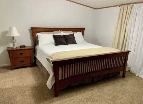 Charming 3 bedroom lake front house in Gilbertsville with WiFi and AC - 3 tähden