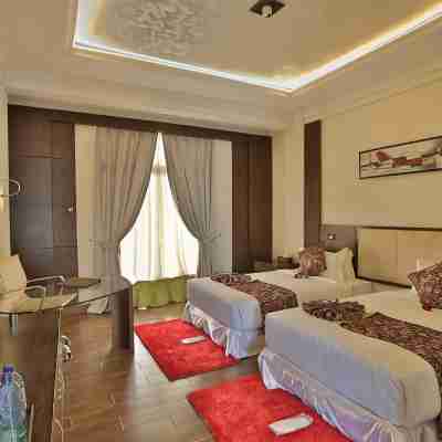 Rori Hotel Rooms