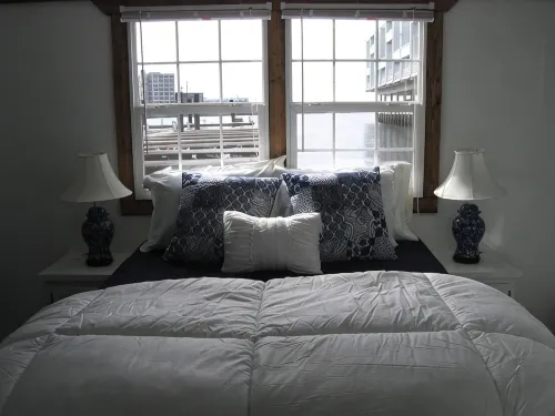 Houseboat in Boston Harbor Wifi A/C /Heat  Be rocked to sleep - House Boats