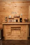 Crowns' Cabin at Ramp 11 Retreat by Concord Sun - Homestays