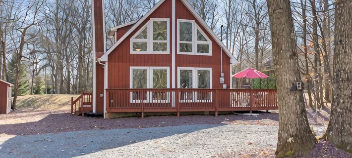 •Redwoods Chalet in the Poconos• 펜 포레스트 타운쉽 호텔