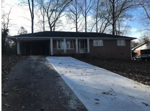 Entire house with 3 bedroom/1.5 bath - 3-Star