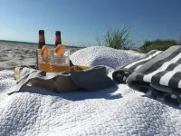 Beachfront Studio right on the Sand! Ground Floor Newly Remodeled, Gulf View - M - Beach