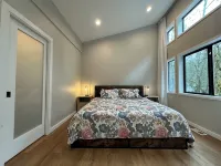 New Vacation Home Near Mt Rainier. We do Not Allow Pets. - 4-Star