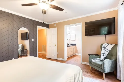 Spacious Mountain Retreat in a Bamboo Grove w/Hot Tub, Games & Fire Pit - 3-Star