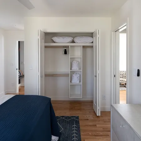 Warm Luxury in walkable downtown Durham (2.5 mi. from Five Pts. Plaza)
