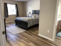 Mountain views from brand new property in quiet neighborhood!!! - homestay