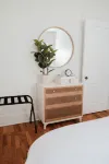 Stylish Family/Pet Friendly Cottage in Coveted Clark Park with Fenced In Yard - مطابخ