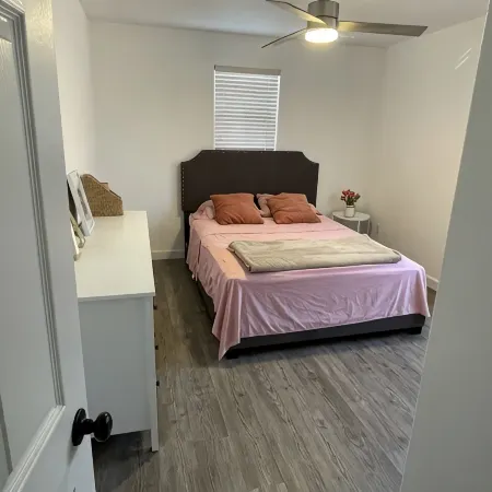 Large Home in Marysville  7 Min to Hard Rock Casino and 30 Min to Sacra-Airport