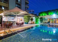Novel Hotel City Center - 3-Star