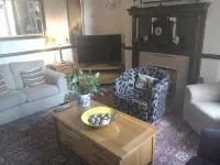 South Lodge Guest House - Parking