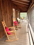 Escape to the Hepp’s Hideaway! - Chalets