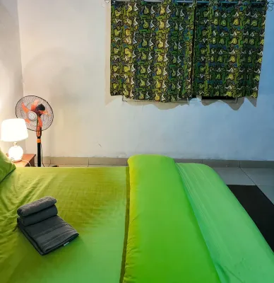 Kalpho Art Center Guesthouse- Near Embassy District - Pensions