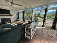Chic 2B2b Bungalow w/ studio 3 mi to Sequoia NP - Dog Friendly! - 4 stjerner