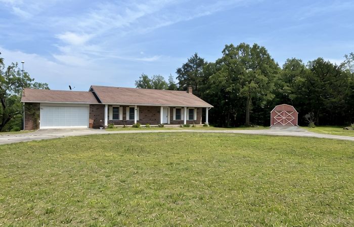 Perfect for family getaway or a fishermen retreat!