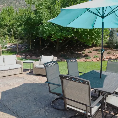 Locally owned family-friendly mountain getaway!