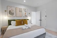 Huge & Cozy 3Br3BA Lux Penthouse+Roofdeck! Quick Path Access to NYC Manhattan - 4-Star