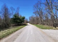 MINUTES FROM HOCKING HILLS, ZALESKI STATE FOREST, VINTON COUNTY, LAKE HOPE! - Alphydda