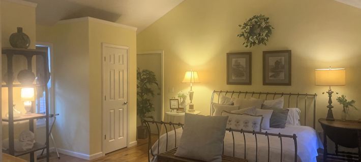 Hillside Loft at Window Cliff Valley at Burgess Falls Hotels in Putnam County