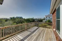 New construction home short walk to the beach! - プール