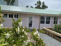 Free Pet & Special Pricing!  the Whale 2: Cozy 2-Bedroom Cottage - 2 stjerner