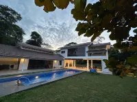 Stevlynn Villa - Villas