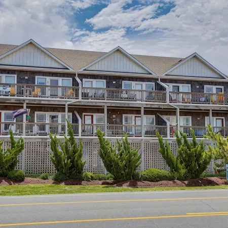 3 bedroom condo with oceanfront just steps away!