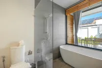 Seaside 3BR Pool Villa 2-Min Walk to Bangtao Beach (Villa Belplaya Phuket, Bangtao Beach) - فلل