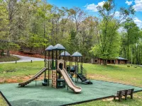 Deer Haven Cabin- Hot Tub • Game Room • Outdoor Fireplace - Wi-Fi