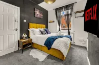 Beautiful 4BD Wigan-Free Parking - Wi‑Fi - Ensuite - Homestays