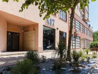 A17 Suites - 3-Star
