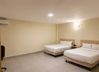 CHN Hotel Monterrey Santa Fe - 3 ดาว