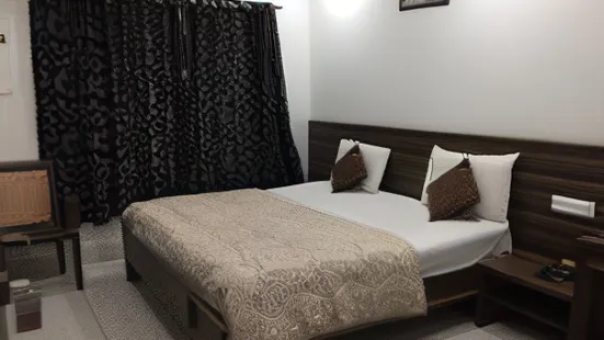 Hotel Shiv Shakti