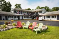 The Sierra Motel Hotels near Traverse Area District Library