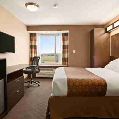 Microtel Inn & Suites by Wyndham Blackfalds Red Deer North Rooms