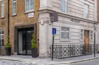 The Resident Victoria Hotels near Buckingham Palace