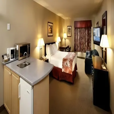 Petawawa River Inn & Suites