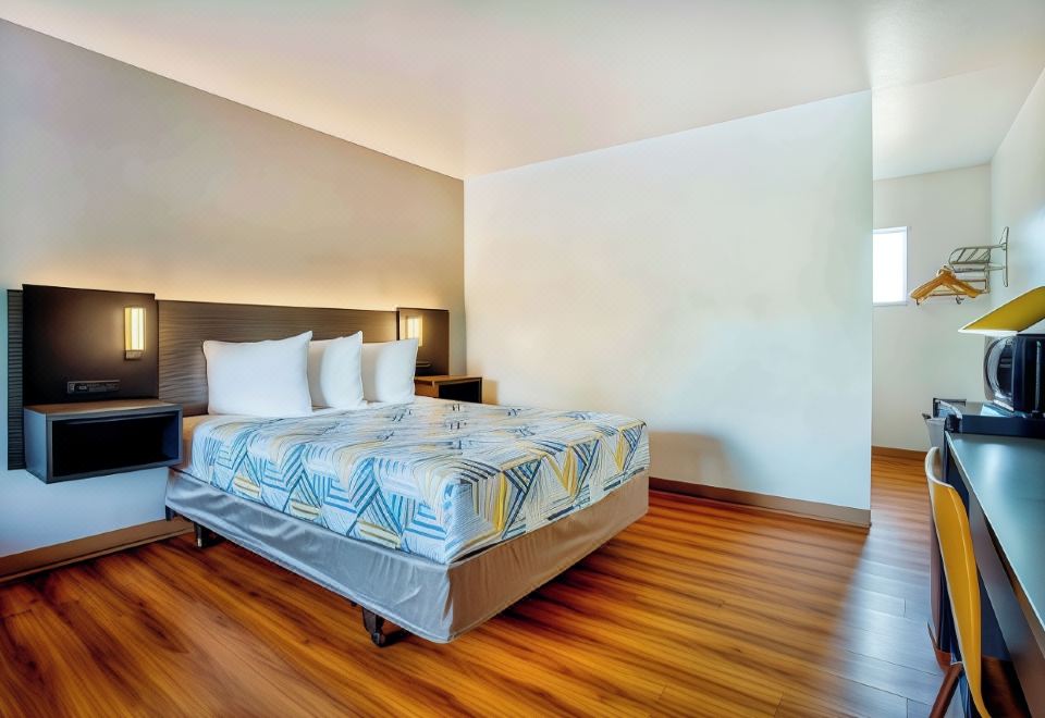 Motel 6-Salem, or - Expo Center - Housity