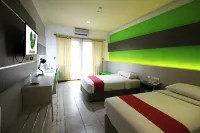 Lotus Garden Hotel by Waringin Hospitality Hotels in Mojoroto