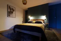 La Douce Escapade Hotels in Sizun
