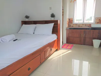 Guesthouse Berlian Batang Syariah Near Kampung Kalisalak Park Hotels in Batang