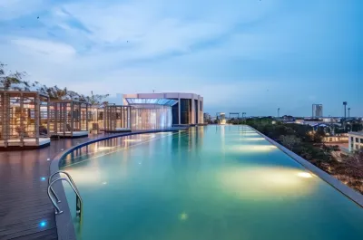 Zulanie Suite @ Troika Residence, Wifi & Netflix Các khách sạn ở 
