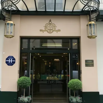 Hotel Saint-Pétersbourg Opéra & Spa