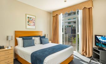 Ramada by Wyndham Hamilton City Center