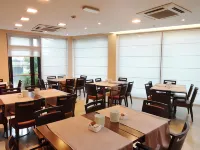 Hotel Tiffany Milano Hotels in Trezzano sul Naviglio