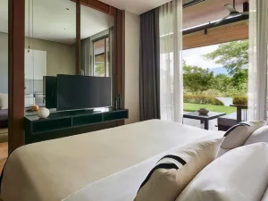 Atta Lakeside Resort Suite