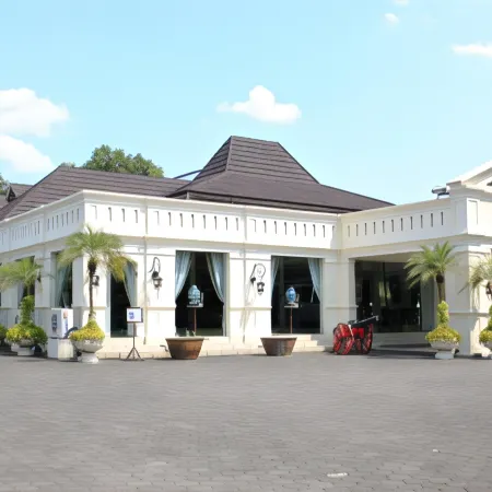 Adhiwangsa Hotel