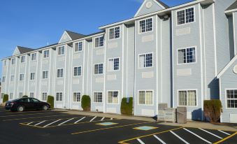 Quality Inn & Suites Grove City-Outlet Mall