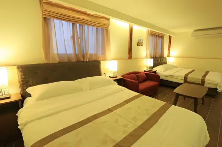 Buda Banai Hostel Отели рядом с достопримечательностью «Пунг-Шунг»